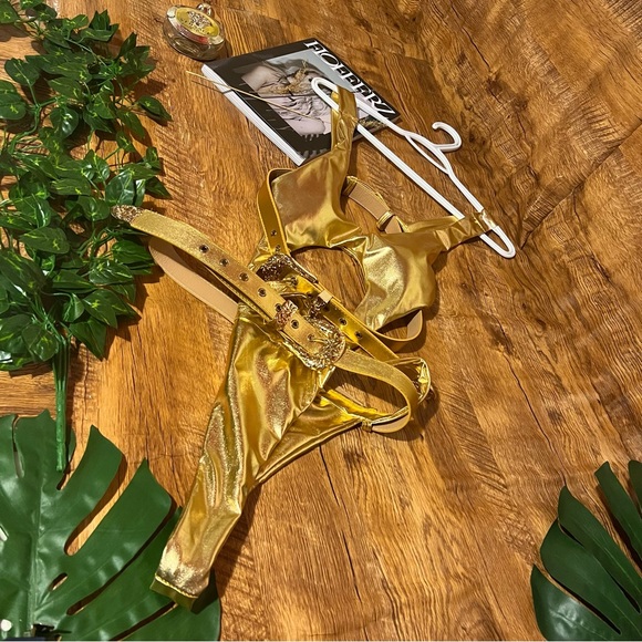 4.Double belted metallic gold one piece bikini size L - Picture 3 of 10